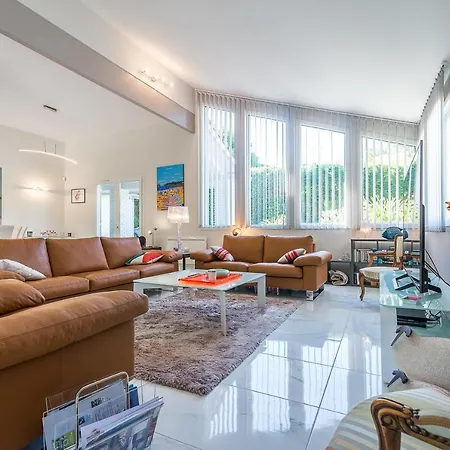 Oihana, 1 Km From Beach Vila Biarritz